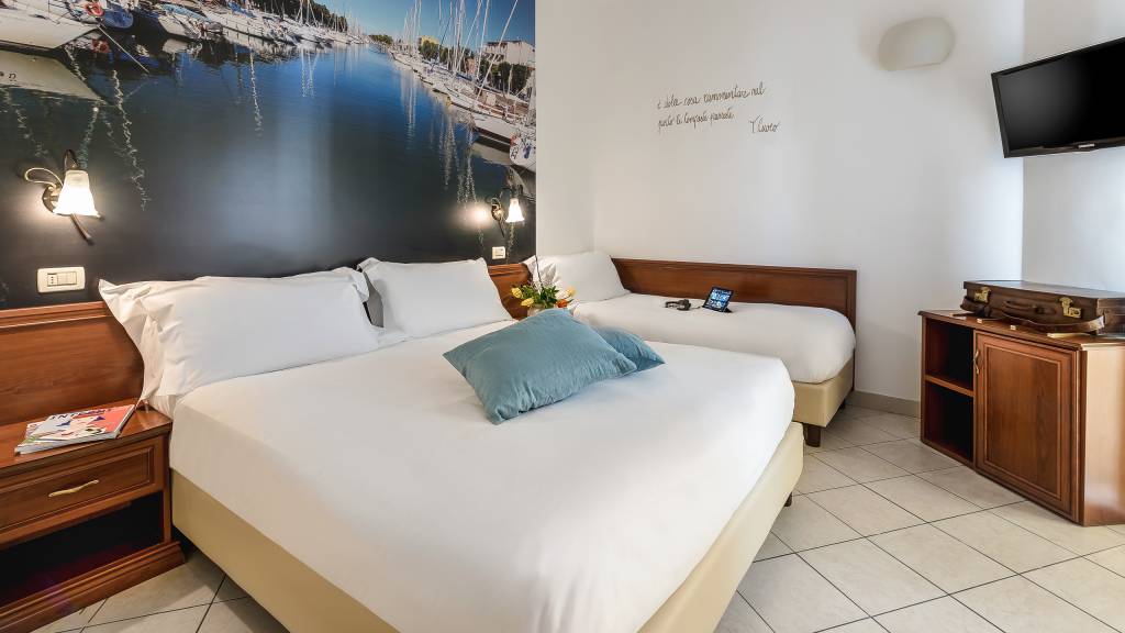 Hotel-Sovrana-Rimini-Camere-32