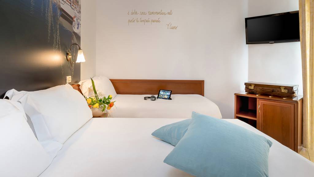 Hotel-Sovrana-Rimini-rooms-33-2