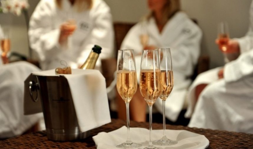 <h1>SPA & FRIENDS con aperitivo</h1>